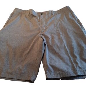 Nicklaus Gray Shorts Size 38